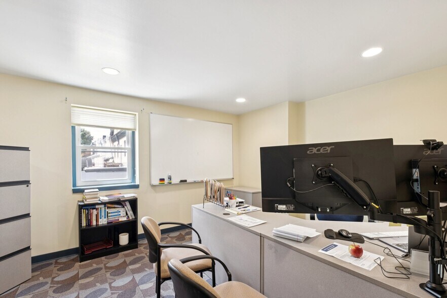 More Photos Of , Narberth Office For Sale