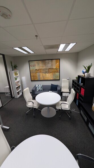 More Photos Of 4040 Broadway St, San Antonio Coworking Space