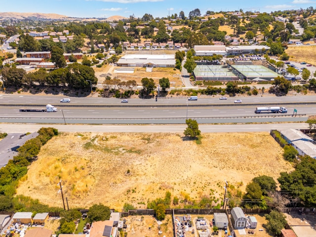 More Photos Of 121 Lincoln Rd W, Vallejo Apartments For Sale