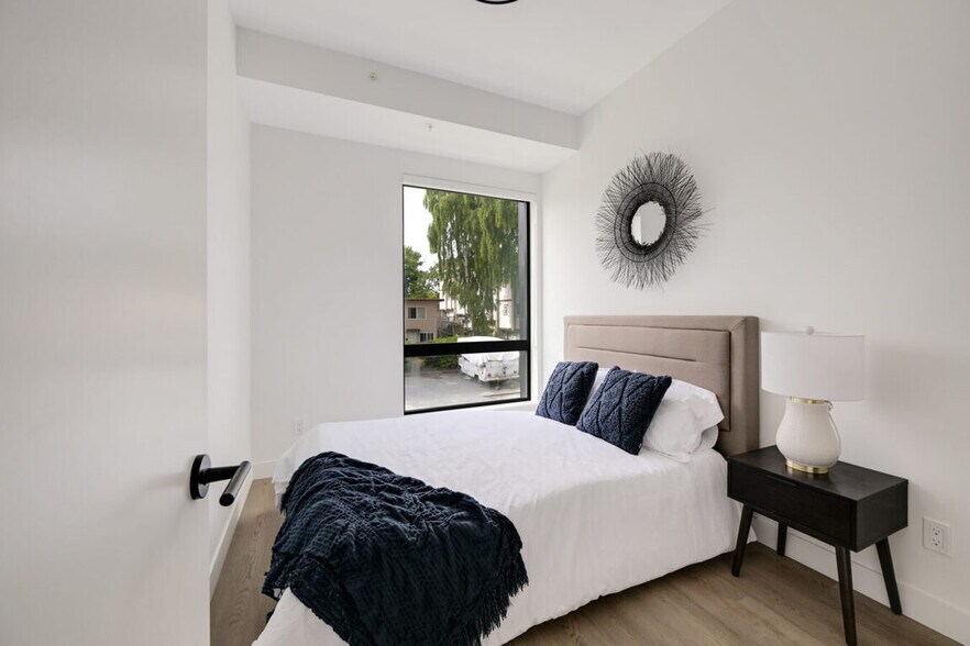 More Photos Of 612 Constance Av, Esquimalt Apartments For Lease