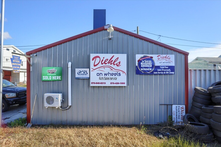 More Photos Of 40 N 4th St, Saint Clair Auto Dealership For Sale