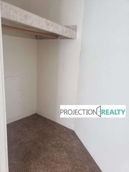More Photos Of 8016 N Ida Ave, Portland Apartments For Sale