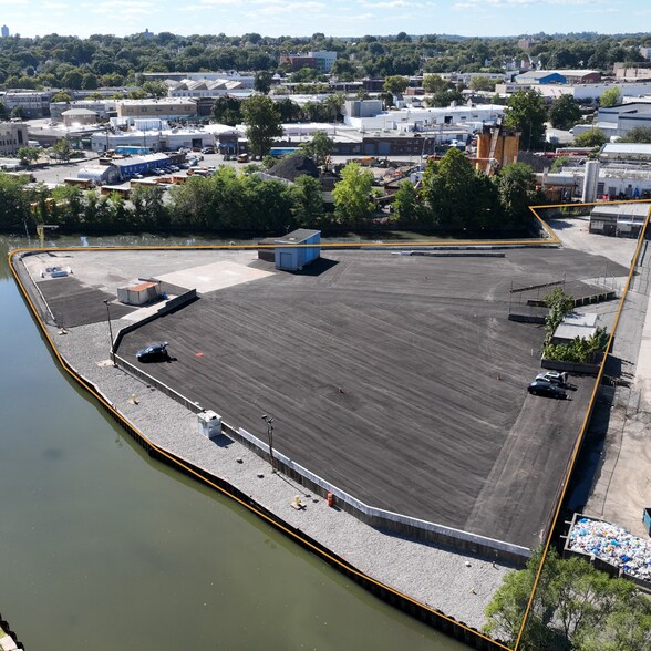 More Photos Of 40 Canal St, Mount Vernon Land For Lease