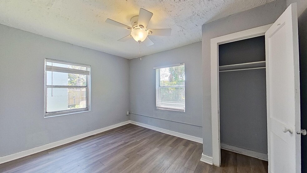 More Photos Of 821-835 Minnie St, Jacksonville Apartments For Sale