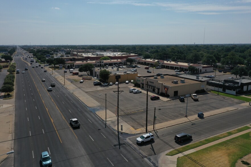 Primary Photo Of 3517 50th St, Lubbock Freestanding For Lease