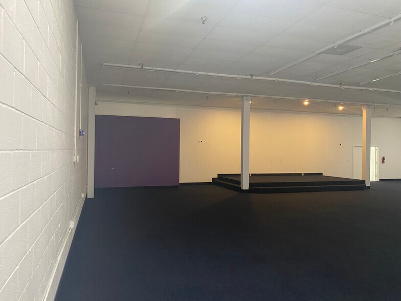 More Photos Of 3900 Bexley Pl, Suitland Storefront For Sale