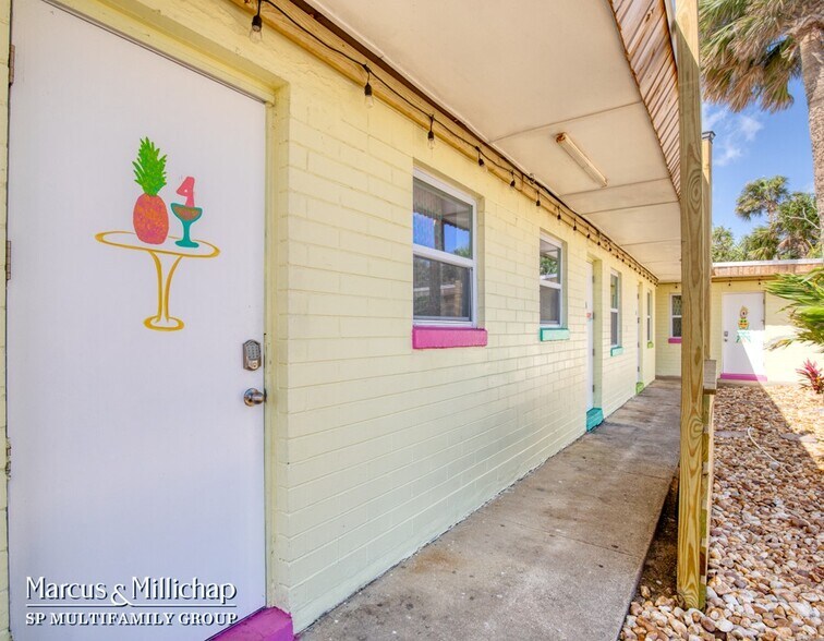 More Photos Of 2240 S Atlantic Ave, Daytona Beach Hotel For Sale