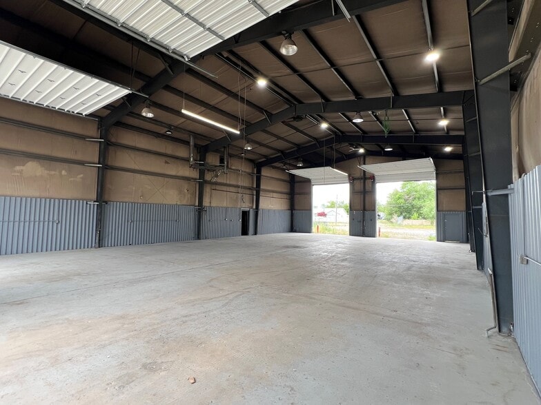 More Photos Of 650 W 4100 S, Salt Lake City Contractor Storage Yard For Lease