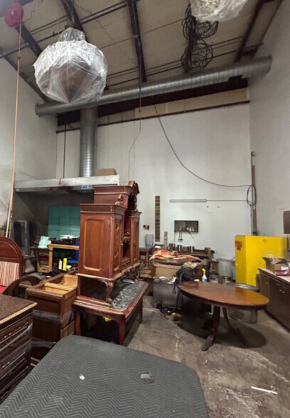 More Photos Of 4288 SE International Way, Milwaukie Industrial For Sale
