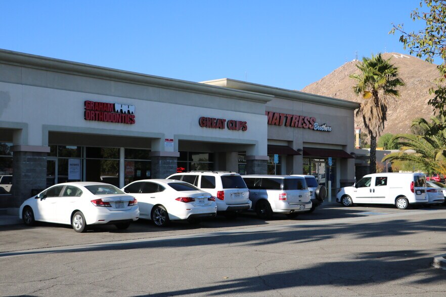 More Photos Of 2712 Canyon Springs Pky, Riverside Storefront Retail Office For Lease