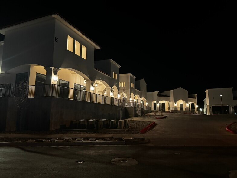 More Photos Of 7451 Paseo Del Norte Blvd, El Paso Medical For Sale