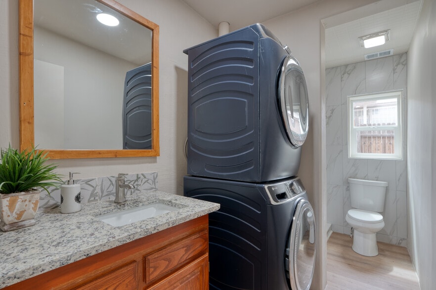 More Photos Of 720-724 School St, Espanola Apartments For Sale