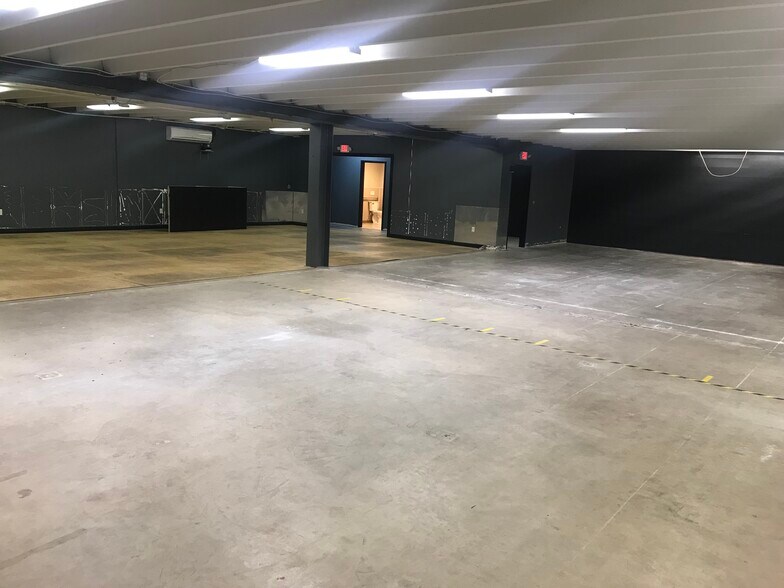 More Photos Of 330 N Reading Rd, Ephrata Unknown For Lease