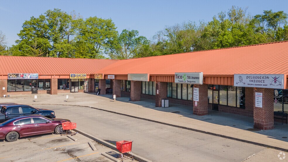 More Photos Of 280-316 Northland Blvd, Springdale Storefront For Sale