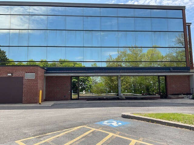 More Photos Of 5700 W Genesee St, Camillus Healthcare For Sale