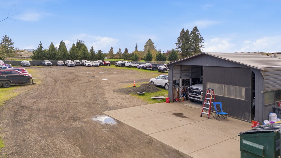 More Photos Of 29850 Kelso St, Eugene Industrial For Sale