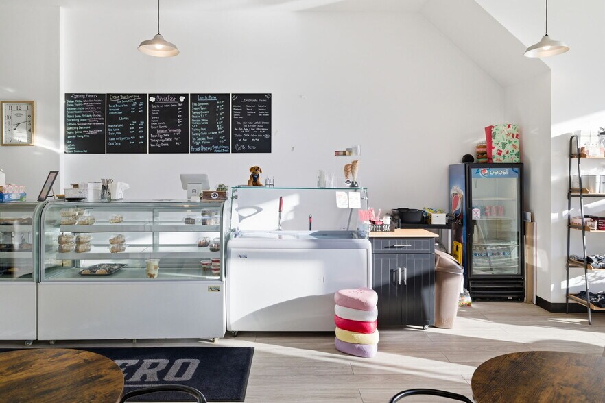 More Photos Of 1219 Merchant St, Ambridge Flex For Sale