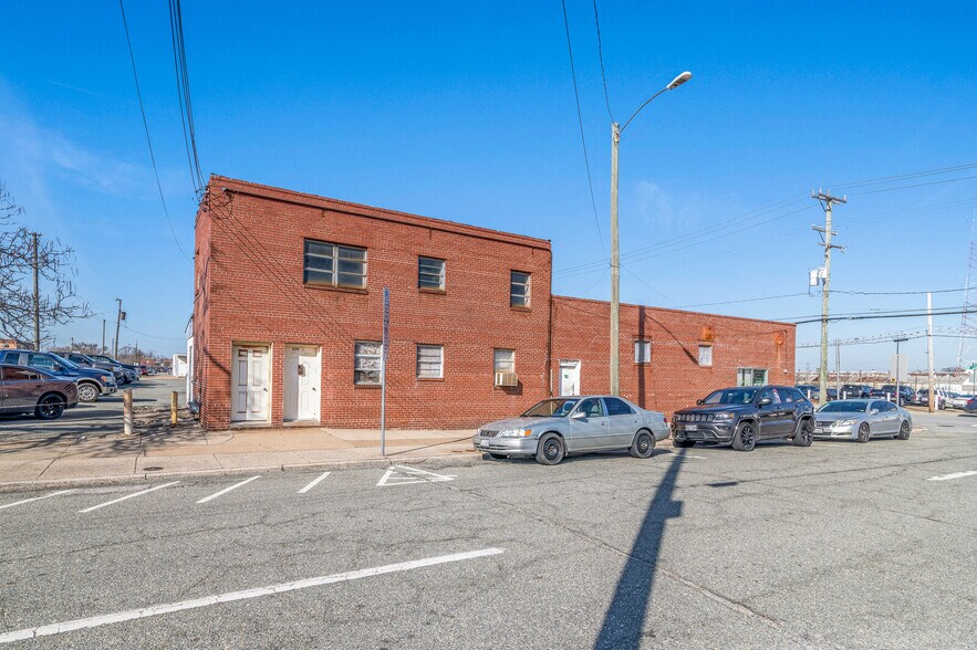 More Photos Of 4201 Huntington Ave, Newport News Flex For Sale