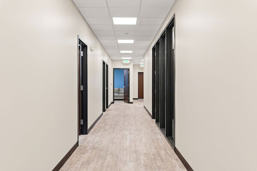 More Photos Of 877 N 100 E, Lehi Office For Sale