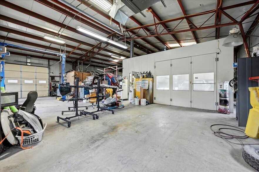 More Photos Of 116 Bruce Dr, Winchester Warehouse For Sale