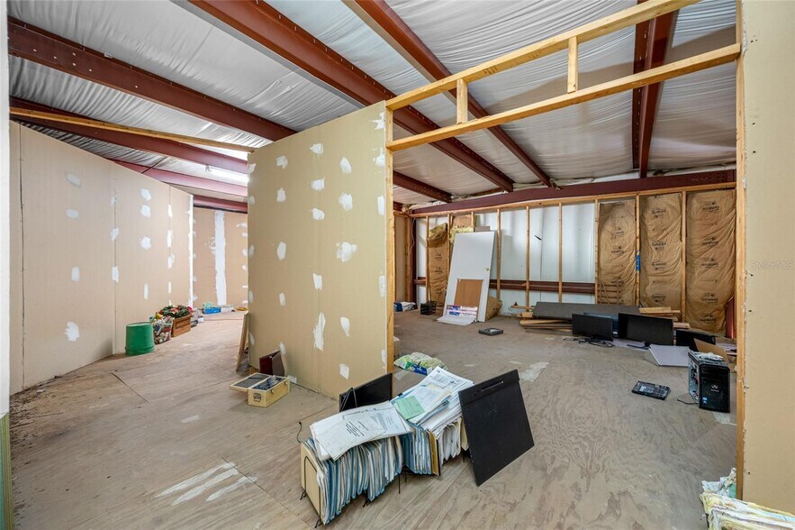 More Photos Of 5802 N Occident St, Tampa Industrial For Sale