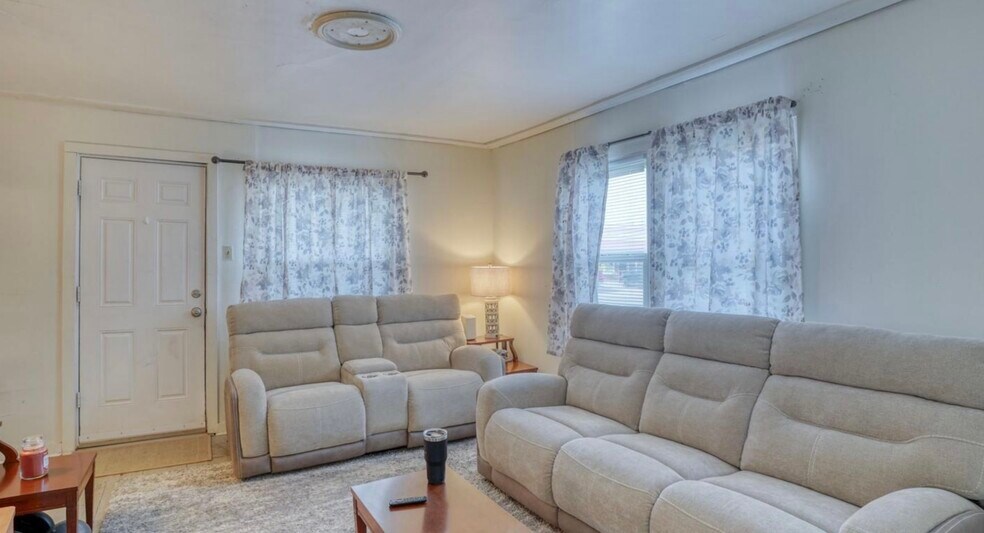 More Photos Of 23 Clark St, Harrington Multifamily For Sale