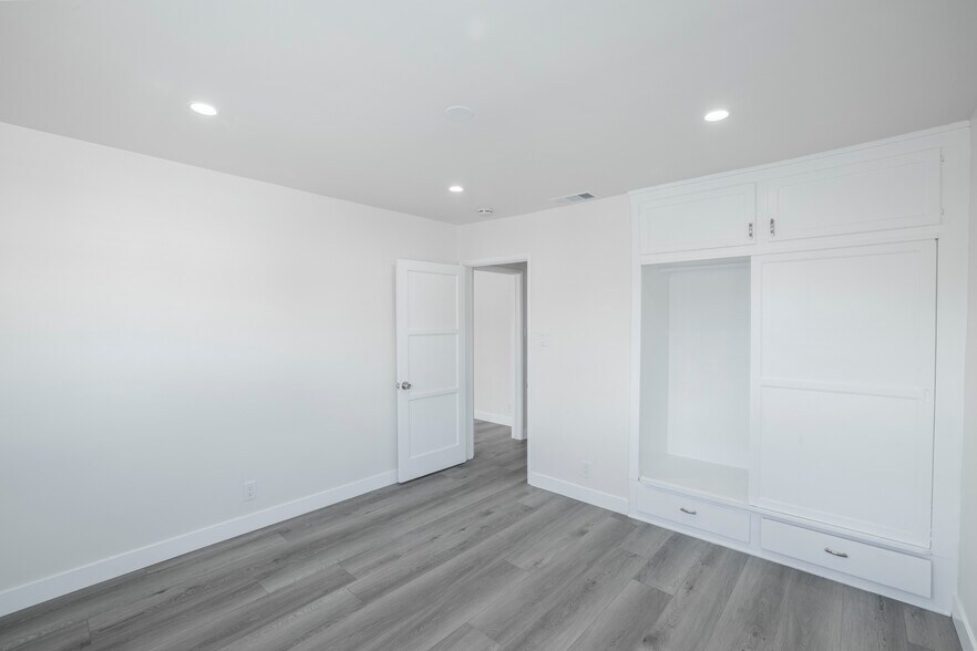 More Photos Of 14413 Firmona Ave, Lawndale Office Residential For Lease