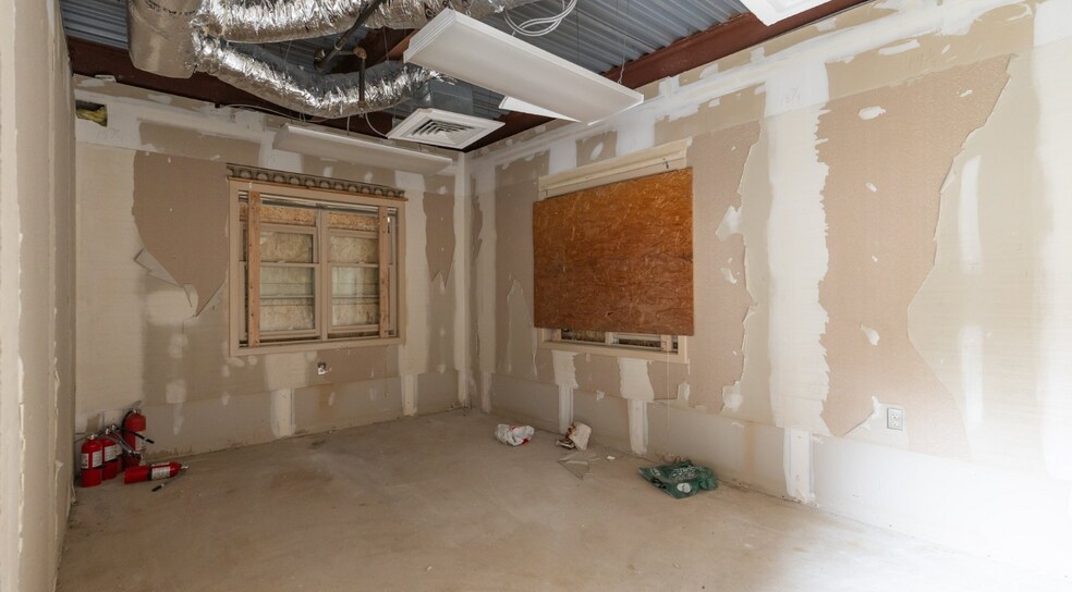 More Photos Of 210 George St, Hartford Skilled Nursing Facility For Sale