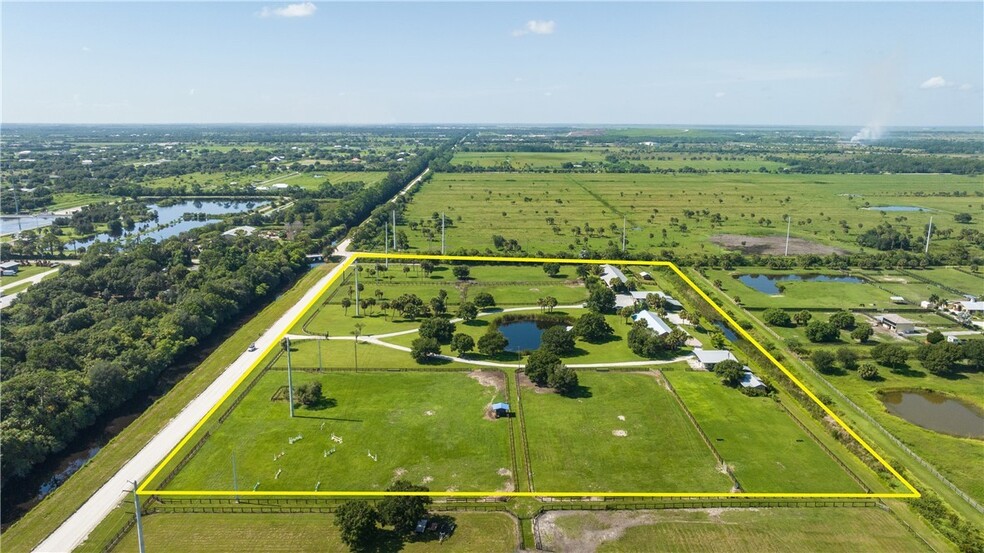 Primary Photo Of 455 74th Ave, Vero Beach Horse Stables For Sale