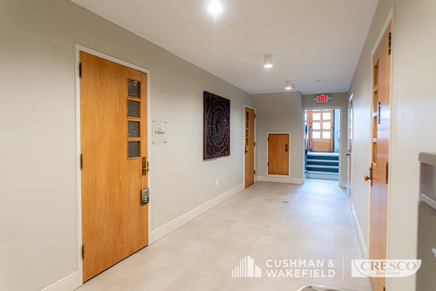 More Photos Of 16300-16306 Detroit Ave, Cleveland Unknown For Lease