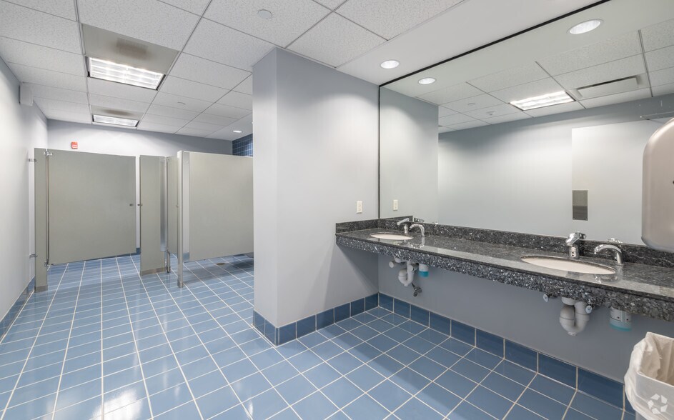 More Photos Of 33 Arch St, Boston Office For Lease