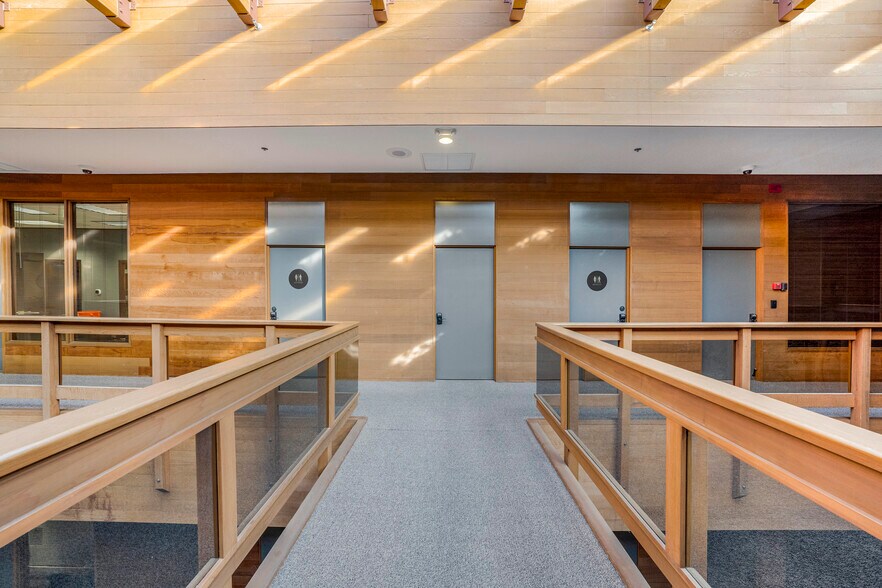 More Photos Of 2029 Village Ln, Solvang Medical For Sale