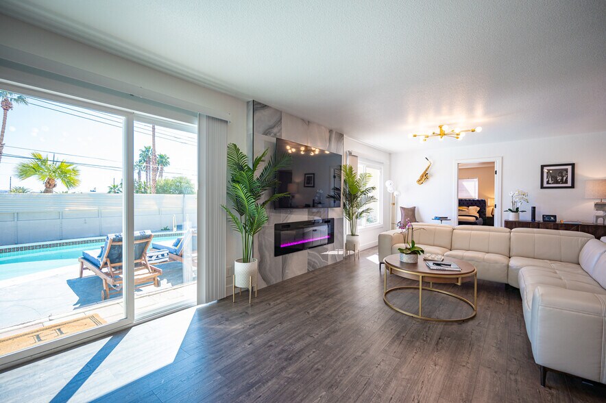 More Photos Of 1305 S 16th St, Las Vegas Specialty For Sale