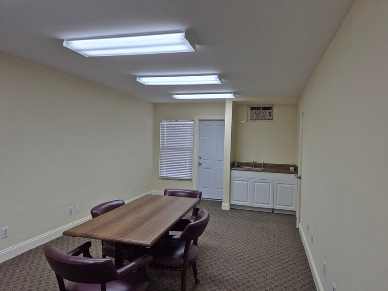 More Photos Of 1625 Colonial Blvd, Fort Myers Medical For Sale