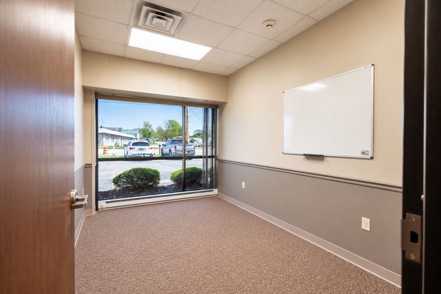 More Photos Of 1400 Pike St, Marietta Office For Lease
