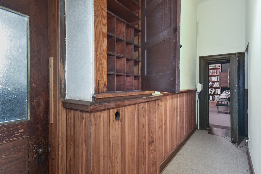 More Photos Of 4403 St Clair Ave, Cleveland Coworking Space