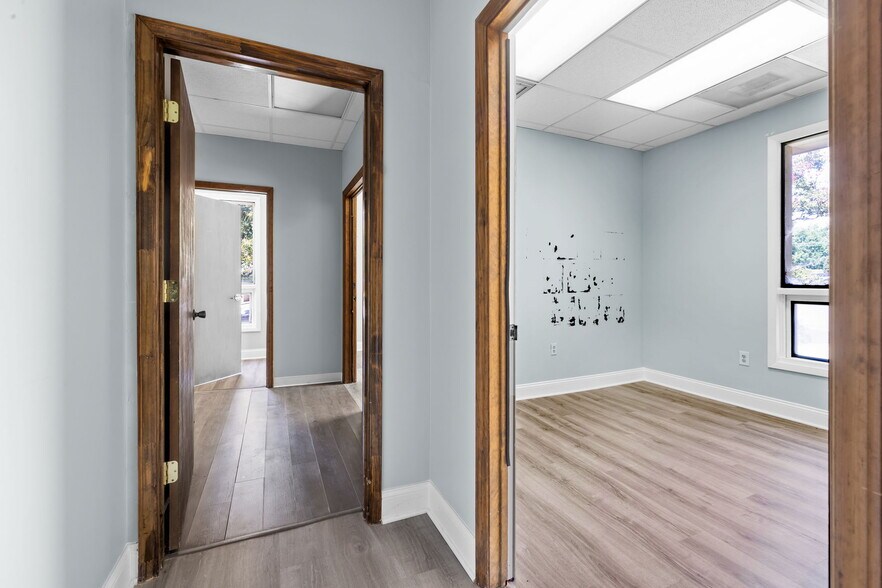 More Photos Of 1152 Executive Cir, Cary Medical For Lease