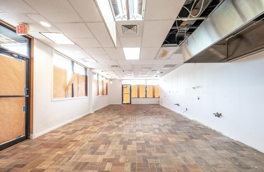 More Photos Of 132 Federal Rd, Danbury Storefront For Lease