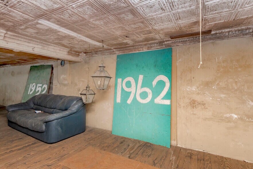 More Photos Of 1952 North St, Baton Rouge Storefront For Lease