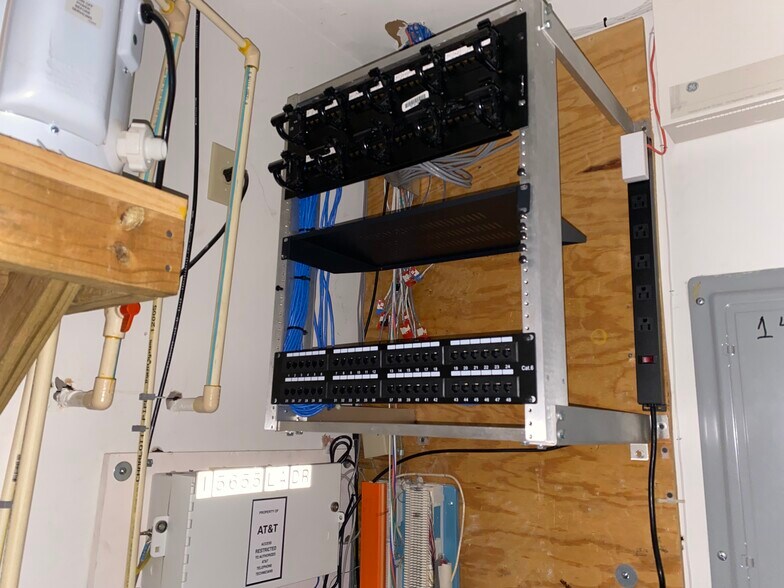 More Photos Of 5655 Lake Acworth Dr NW, Acworth Medical For Lease