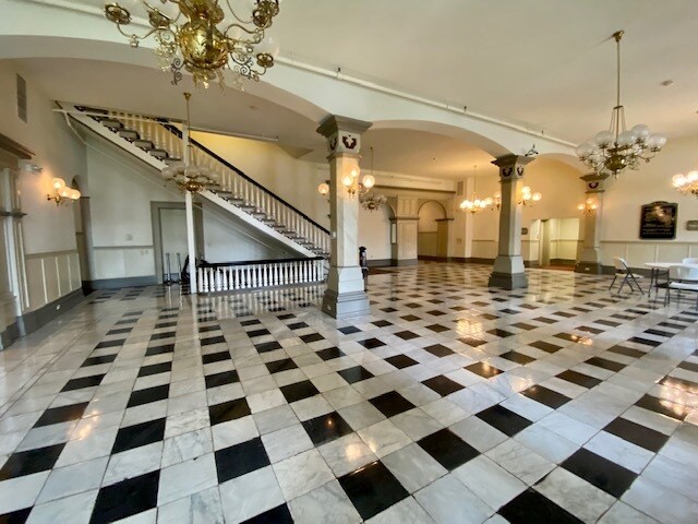 More Photos Of 800 W 4th St, Williamsport Medical For Lease