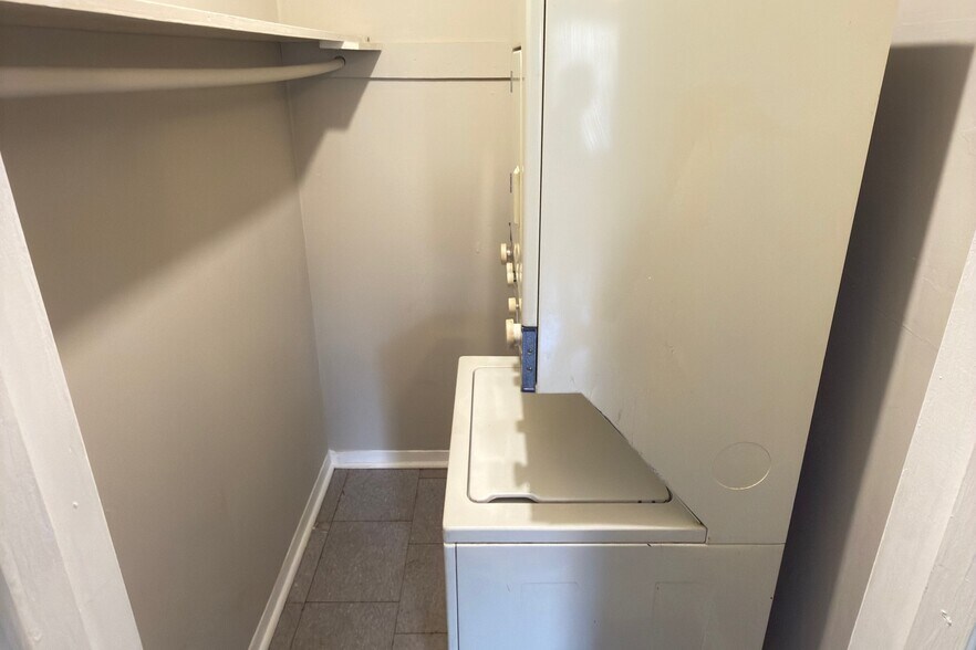 More Photos Of 737 Court Ave, Memphis Apartments For Sale