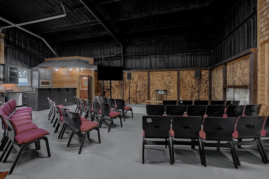 More Photos Of 9517 Collinsville fwy, Collinsville Industrial For Sale