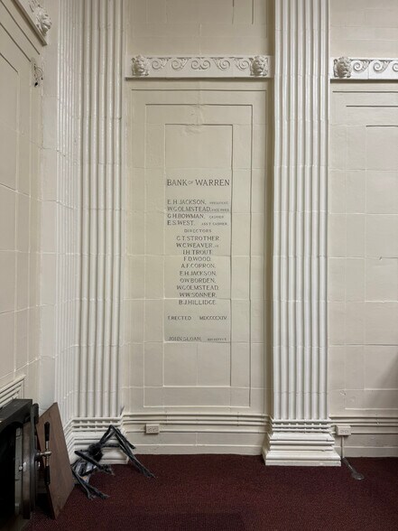 More Photos Of 305-307 E Main St, Front Royal Office For Sale