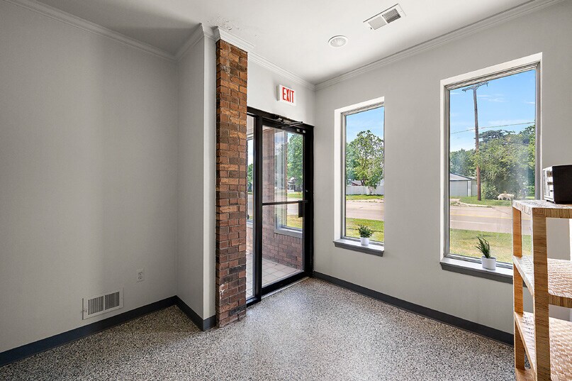 More Photos Of 22108 Harper Ave, Saint Clair Shores Office For Sale