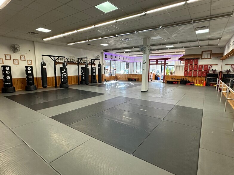 More Photos Of 250 Mahopac Ave, Yorktown Heights Unknown For Lease