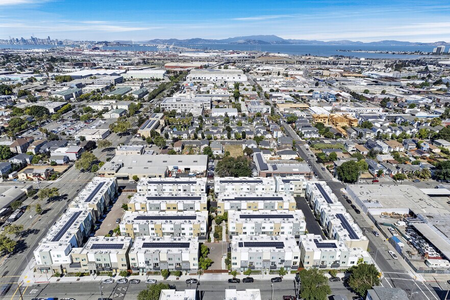 More Photos Of 986 W Grand Ave, Oakland Apartments For Lease