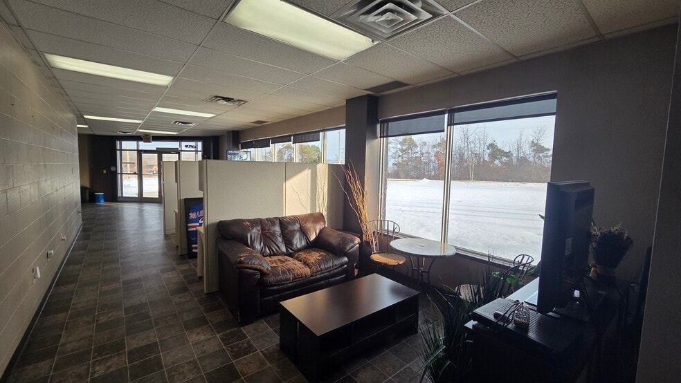 More Photos Of 2318 2nd Concession Rd, Brockville Industrial For Sale