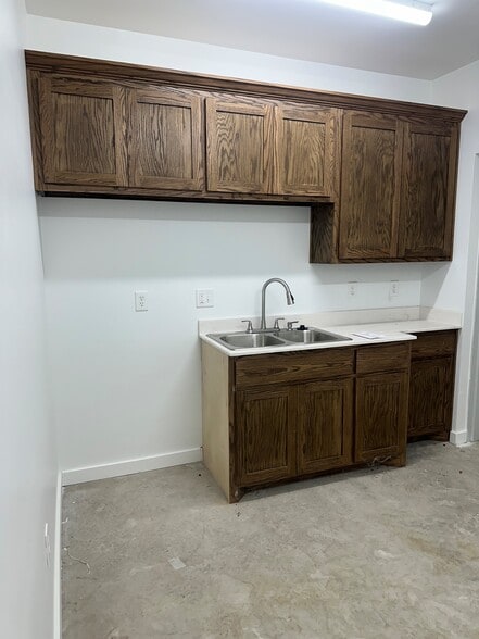 More Photos Of 1141 Bozman Rd, Wylie Warehouse For Lease