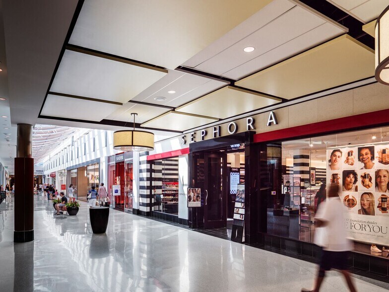 More Photos Of 825 Dulaney Valley Rd, Towson Unknown For Lease